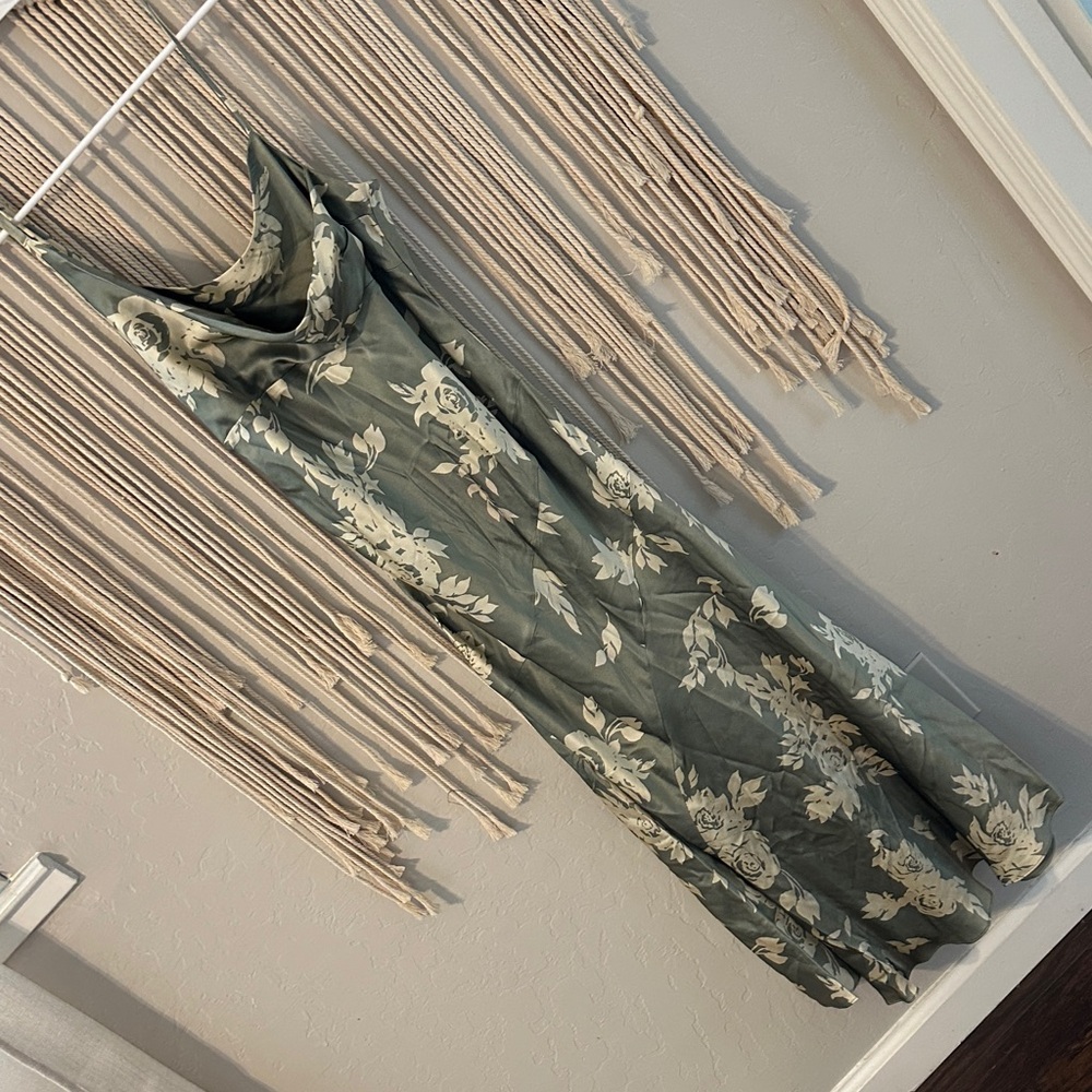 Club Monaco Sage and Cream Silk Dress